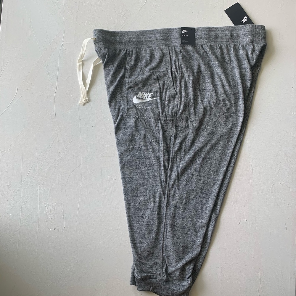 Nike Sportswear Vintage Capris 3X - Picture 3 of 9